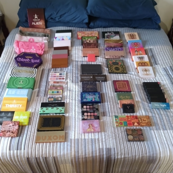 Meet your Posher, Jennifer - Picture 3 of 4